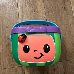 Colorful Smiling Bucket Toy for Kids